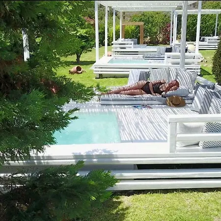 Ow Andros Luxury 5* غافريون