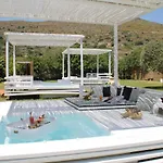Ow Andros Luxury