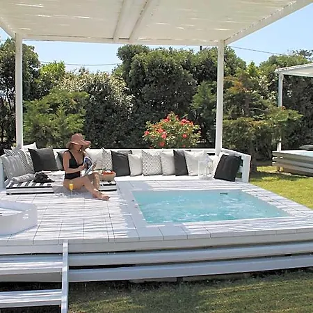Ow Andros Luxury Hotel 5*