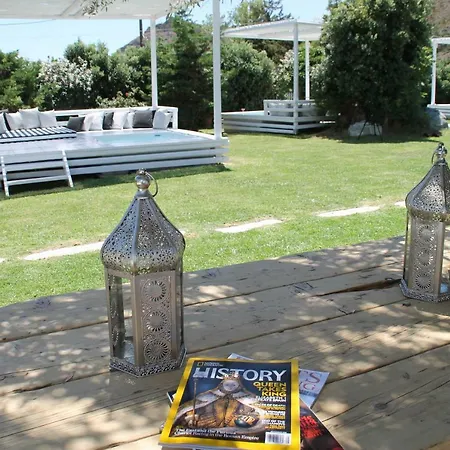 Ow Andros Luxury Otel Gavrio